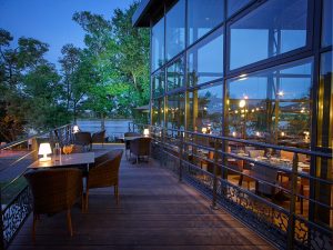 Terrasse au Bord de la Garonne | Restaurant Merci à Bordeaux Bègles